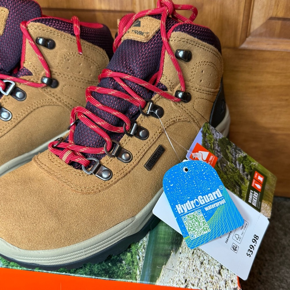 Ozark Trail Women's Waterproof Stoneclad Hiker Boots Size 8.5 8 1/2 wheat color